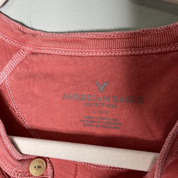 American Eagle Outfitters Short Sleeved Tee Shirt - Picture 2 of 6